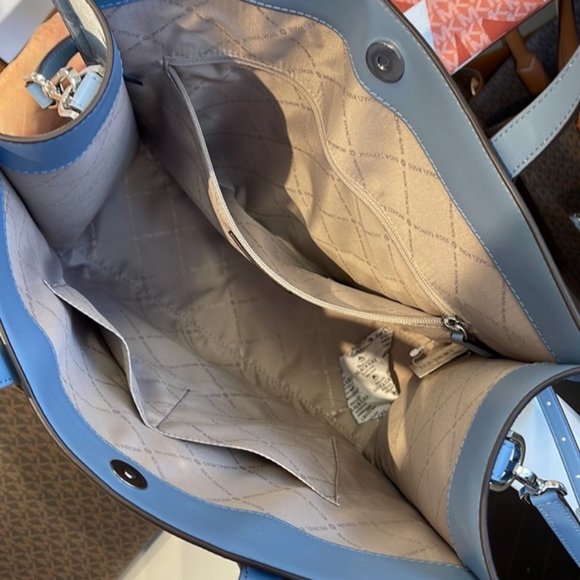 Michael Kors Kenly Large NS Tote Chambray Multi - Picture 15 of 16